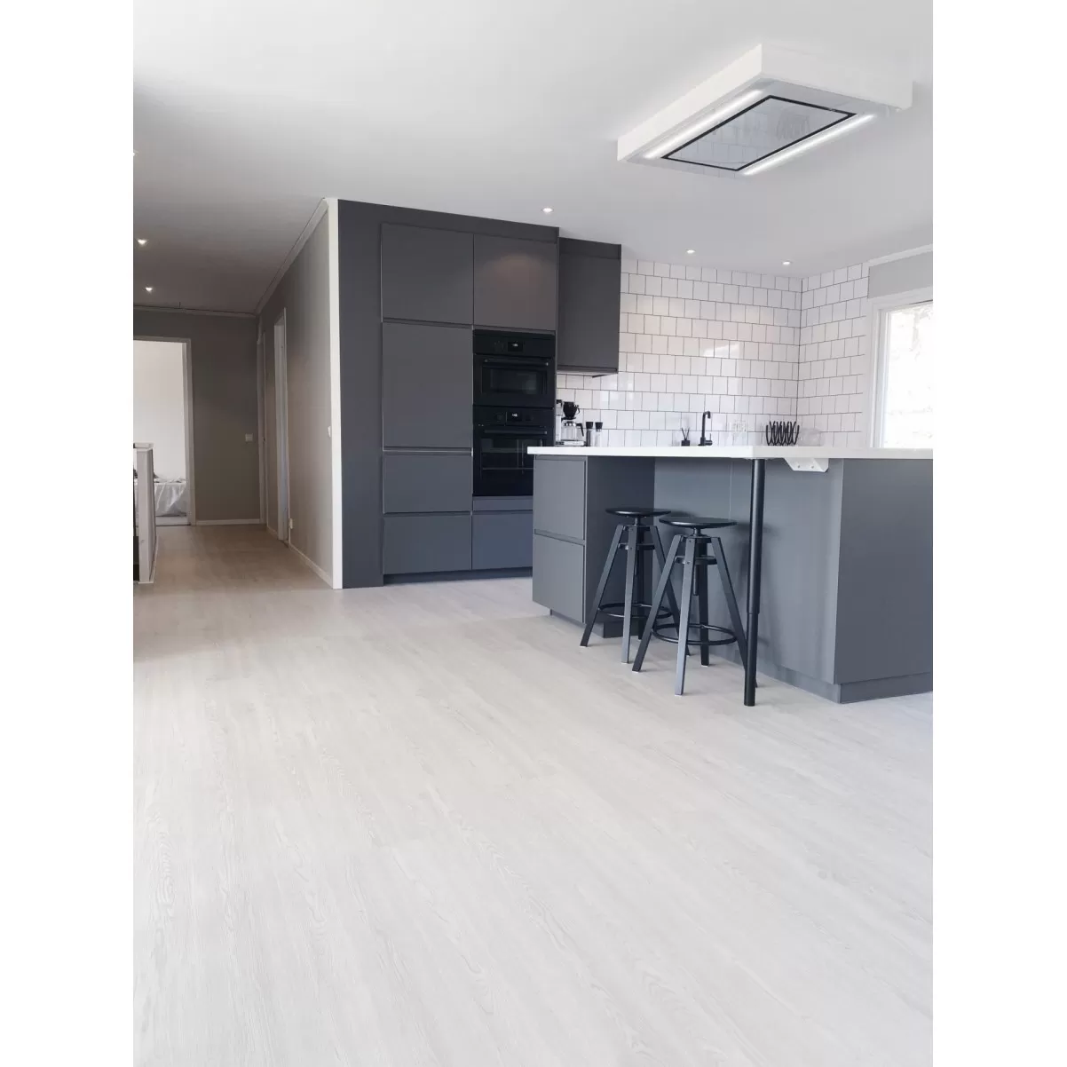 Kattoliesituuletin valkoinen - valkoisella lasilla|Swedluxury BETA β|Premium Line